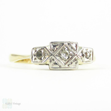 Art Deco Three Stone Diamond Ring, Circa 1930s Diamond Trilogy Engagement Ring. 9 Carat Gold & Platinum.