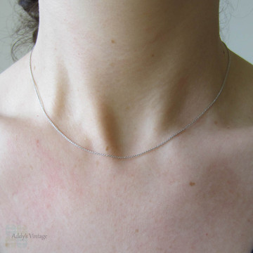 Platinum Trace Chain for Pendant, 40.5 cm / 16 inches, 1.85 grams.