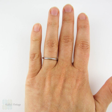 Antique Platinum Wedding Ring, Classic & Traditional Ladies D Profile Wedding Band. Size N.5 / 7.