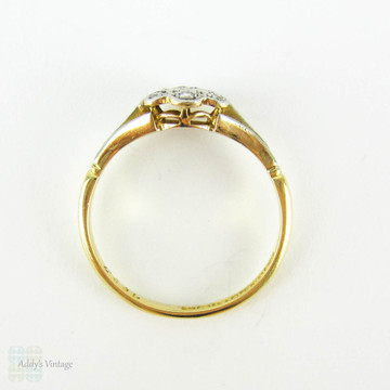 Vintage Flower Shape Diamond Engagement Ring, Daisy Cluster Ring. Circa 1920s, 18ct Gold & Platinum.
