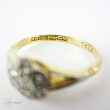 Vintage Flower Shape Diamond Engagement Ring, Daisy Cluster Ring. Circa 1920s, 18ct Gold & Platinum.