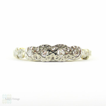 Vintage Diamond Wedding Ring, Four Stone Illusion Set Diamond Band. Circa 1940s, 18 Carat Yellow Gold & Platinum.