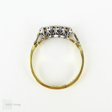 Vintage Diamond Wedding Ring, Four Stone Illusion Set Diamond Band. Circa 1940s, 18 Carat Yellow Gold & Platinum.