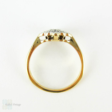 Art Deco Square Shaped Diamond Ring, Scalloped Edge Five Stone Engagement Ring. Circa 1920s, 18ct & Platinum.
