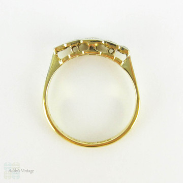 Vintage Five Stone Diamond Wedding Ring, 0.32 ctw Square Set Graduated Ring. Circa 1930s, 18ct & Platinum.