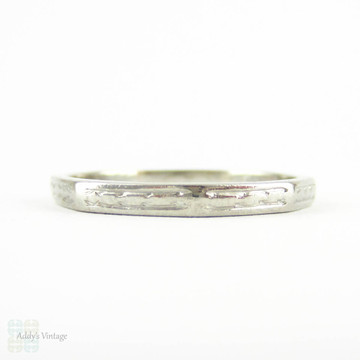 Vintage Platinum Wedding Ring, Octagonal Faceted Wedding Band with Engraved Design. Circa 1940s, Size L / 5.75.