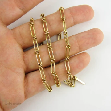 Antique 9 Carat Gold Chain, Long Oval Shape Open Trombone Links. Late Victorian 1880s, 43.5 cm / 17.1 inches.