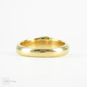 Vintage Fede Clasped Hands Ring, 9 Carat Yellow Gold Joint Hands Wedding Band. Circa 1970s.