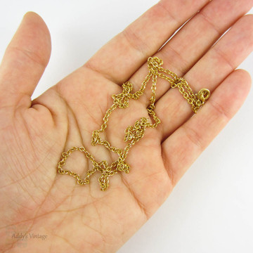 SALE Vintage 9 Carat Yellow Gold Chain, Heavy Link Gold Pendant Chain or Necklace. 57 cm / 22.45 inches, 6 grams.