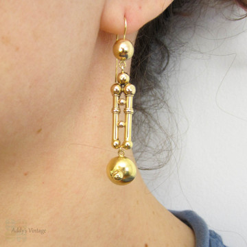 Antique Victorian Dangle Earrings, Long 15 Carat Gold Articulated Dome & Rod Earrings. Circa 1880s.