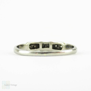 Vintage Diamond Wedding Ring, Five Stone Shaped Wedding Band. Circa 1930s, 14 Carat White Gold, Small Finger Size.