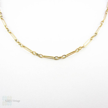 Antique 9 Carat Gold Chain Necklace, Long Oval Shape Trombone & Round Links. Early 20th Century, 42 cm / 16.55 inches.
