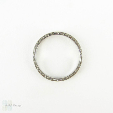 Antique Platinum Engraved Wedding Ring, Foliate Style Scrolling Design Wedding Band. Circa 1900, Size L / 5.75.