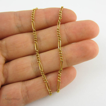 Antique 15ct Gold Chain Necklace, Figaro Link Pendant Chain with Barrel Clasp. 41.5 cm / 16.25 inches, 4.85 grams.