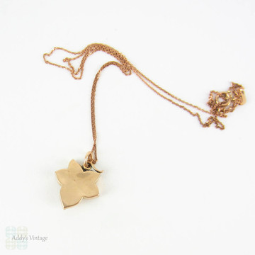Antique Ivy Leaf Locket, 9 Carat Rose Gold Small Locket with Photograph on Rose Gold Chain. Circa 1900s.