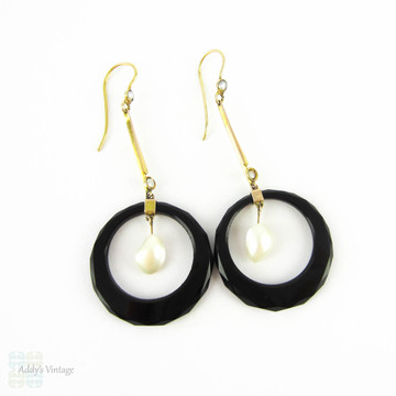 Art Deco Onyx & Cultured Blister Earrings, Classic Black & White Style Dangle Earrings. Circa 1920s, 9 Carat Gold.