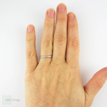 RESERVED. 1930s Engraved Wedding Ring, Orange Blossom Flower Pattern Wedding Band with Milgrain by Traub. Size L / 6.