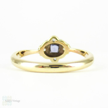 Vintage Sapphire & Diamond Engagement Ring, Cornflower Blue Sapphire in Engraved Art Deco Setting. Circa 1920s, 9ct & PLAT.