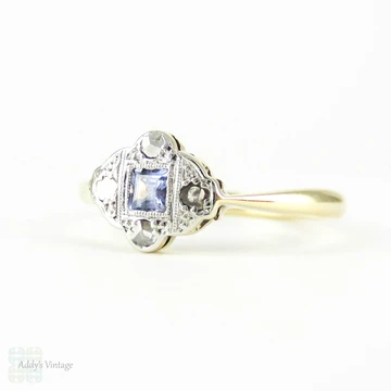 Vintage Sapphire & Diamond Engagement Ring, Cornflower Blue Sapphire in Engraved Art Deco Setting. Circa 1920s, 9ct & PLAT.