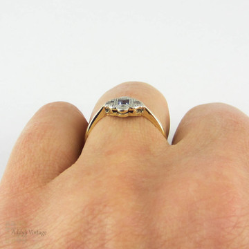 Vintage Sapphire & Diamond Engagement Ring, Cornflower Blue Sapphire in Engraved Art Deco Setting. Circa 1920s, 9ct & PLAT.