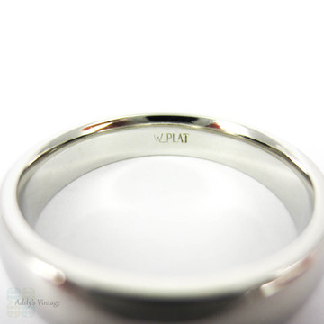 Men's Platinum Wedding Ring. Simple & Heavy 5 mm Light Court Comfort Fit Wedding Band. Size U.5 / 10.25, 12.3 grams.