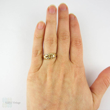 Antique Knot Keeper Ring, 18 Carat Yellow Gold Edwardian Lover's Knot Wedding Ring. Circa 1900, Size P / 7.75.