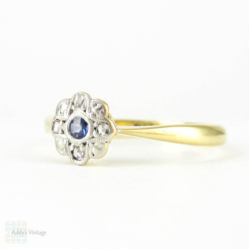 Sapphire & Rose Cut Diamond Flower Ring, Vintage Daisy Shaped Cluster Ring. 18ct & Plat, Circa 1920s.