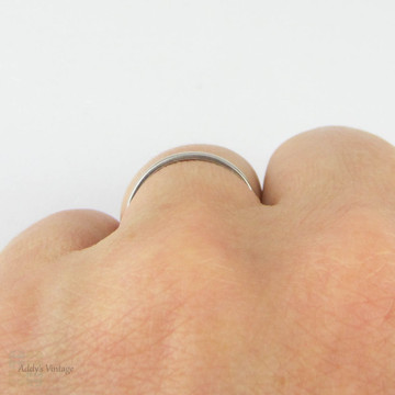 Vintage Platinum Wedding Ring, Simple Plain Ladies Wedding Band. Estate Circa 1980s, Size M / 6.25.