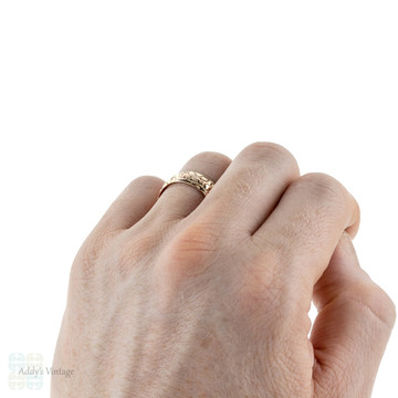 Antique Edwardian 9ct Engraved Wedding Ring, Wide 9k Gold Band. Size T / 9.5.
