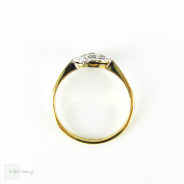 Art Deco Diamond Cluster Ring, Vintage Circle Design Pave Set Flower Ring. Circa 1920s, 18ct PLAT.