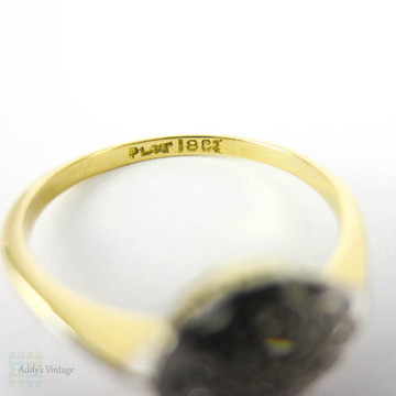 Art Deco Diamond Cluster Ring, Vintage Circle Design Pave Set Flower Ring. Circa 1920s, 18ct PLAT.