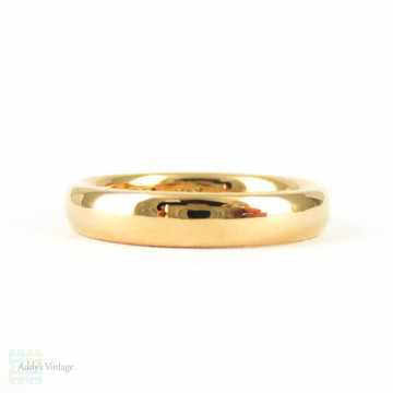 Art Deco 22 Carat Gold Wedding Ring. Court / Comfort Fit Ladies Medium Width Band. Circa 1930s, Size M / 6.25.