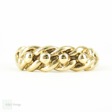 Vintage 9ct Keeper Ring, Victorian Style Keeper Knot Ring in Yellow Gold. London, 1980s, Size P / 7.75.