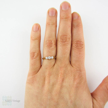 Vintage Three Stone Diamond Engagement Ring, 0.33 ctw Round Brilliant Cut Diamond Trilogy Ring. 18ct, Circa 1980s.
