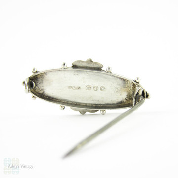 Victorian Sterling Silver Brooch, Engraved Forget Me Not Flower Blossoms. Hallmarked Birmingham 1890s.