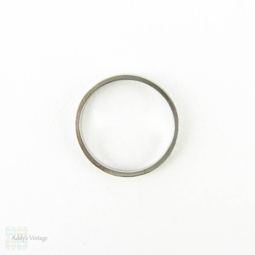 Antique Engraved Platinum Wedding Ring, Narrow Floral Design Ladies Edwardian Wedding Band. Circa 1910s, Size L / 5.75.