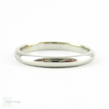 Vintage Platinum Wedding Ring, Classic & Traditional Ladies D Shape Profile Wedding Band, Circa 1930s. Size K.5 / 5.5.