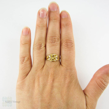 Edwardian 18ct Lover's Knot Ring, Intertwined Chased Double Knot Ring. Chester 1901, Size Q / 8.25.