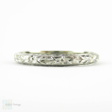 Art Deco Engraved Wedding Ring, Highly Detailed Orange Blossom Flower Engraved Wedding Band by Belais. 18K, Size P.5 / 8.