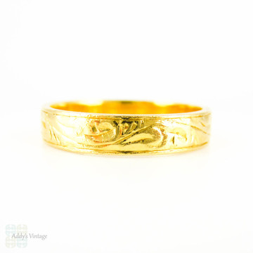 PAYMENT. Vintage 22k Gold Wedding Band, Ladies or Gentlemen's Engraved Wedding Ring. Circa 1970s, Size Q / 8.25.