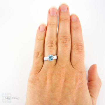 1950s Blue Zircon Ring, Vintage Single Stone Ring in Bow Style 9 ct White Gold Mounting.