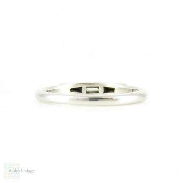 Art Deco Baguette Wedding Ring, Platinum Set Straight & Tapered Baguette Diamonds. Circa 1930s.