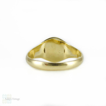 Vintage 9 Carat Gold Signet Ring, Oval Cartouche For Engraving. Mens or Womens Ring, Circa 1950s.