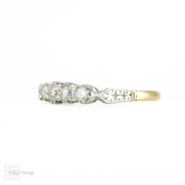 Five Stone Diamond Engagement Ring, Graduated Round Brilliant Cut Diamonds. Circa 1930s, 18ct & Platinum Engraved Setting.