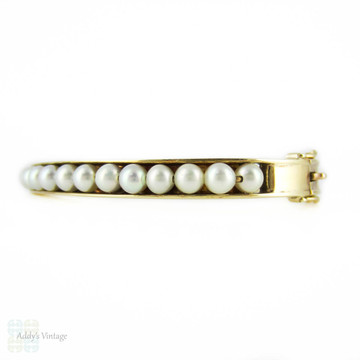 Cultured Pearl 9k Bangle Bracelet, 1960s Vintage 9ct Yellow Gold Bracelet.