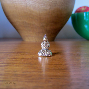 Victorian 15ct Gold Witch Watch Fob, "All Have Their Hobbies" Chalcedony Seal.