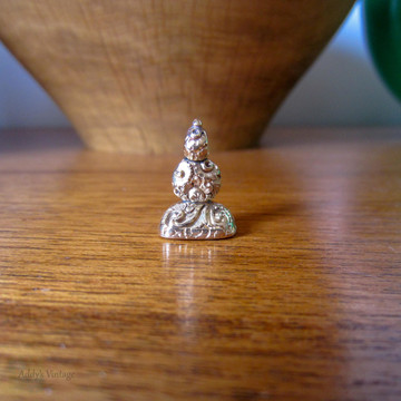 Victorian 15ct Gold Witch Watch Fob, "All Have Their Hobbies" Chalcedony Seal.