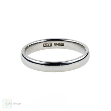 Vintage Platinum Wedding Ring. Ladies Court Comfort Fit Band, Size K.25 / 5.5, 4.05 grams.
