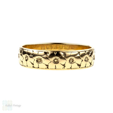 Vintage Engraved Flower Blossom 9ct Wedding Ring, 9k Gold Band by Bravington's. Size L / 5.75.