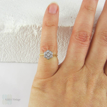 Art Deco Diamond Daisy Engagement Ring. Diamond Cluster Ring in Yellow Gold, Circa 1920s.